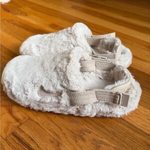 NWT Nike Calm Mule - Sanddrift - W 10/M 8.5